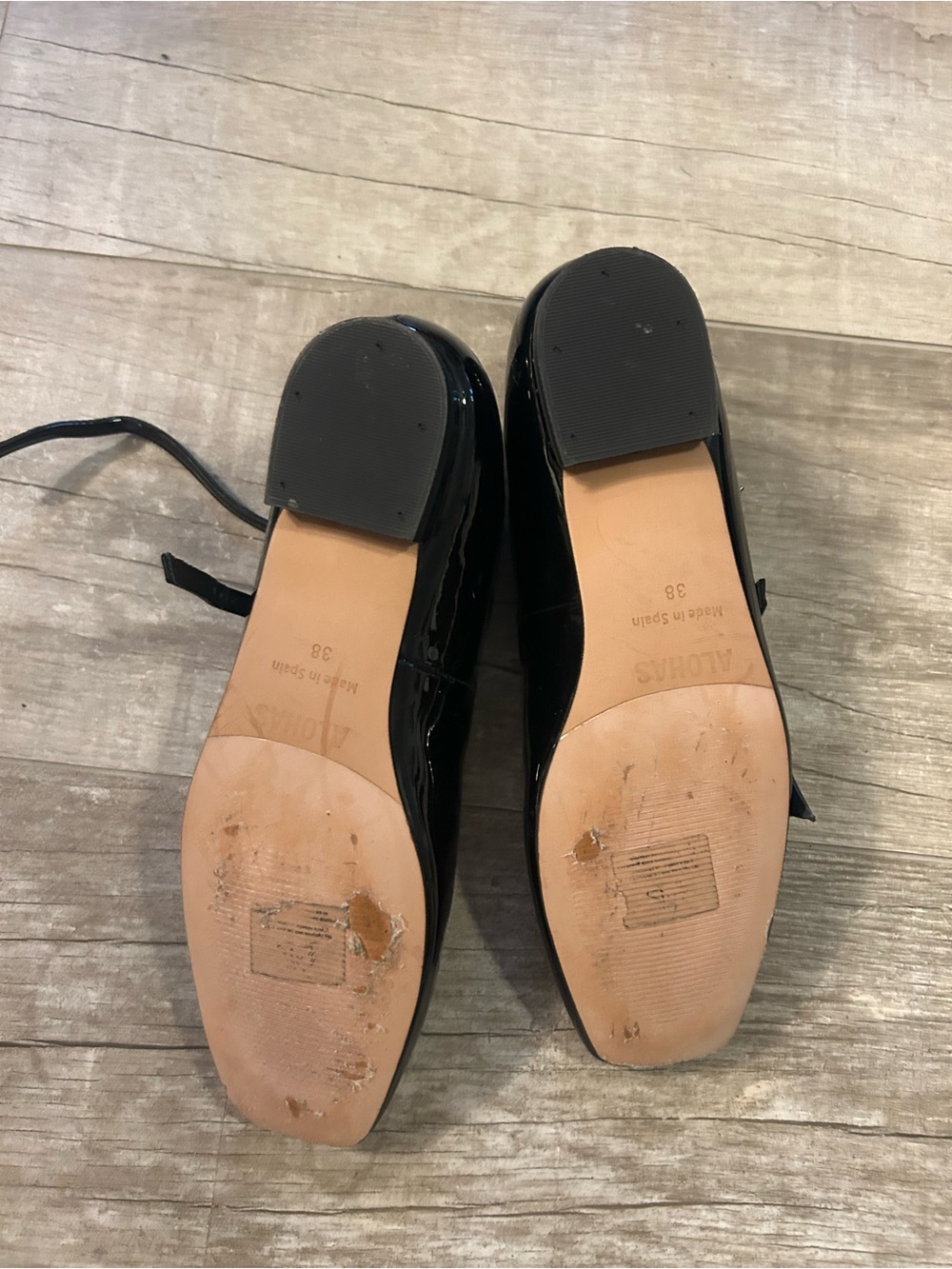 ALOHAS Black Patent Multi-Strap Square-Toe Flats - Picture 3 of 6